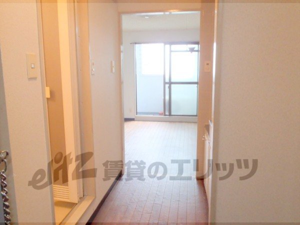 Other room space. Corridor