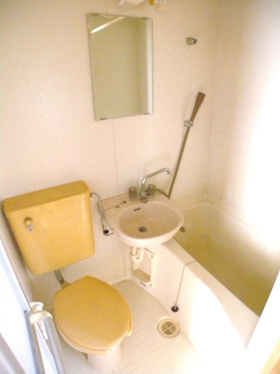 Bath. For further information, please contact toll-free 0120-21-3325 ☆