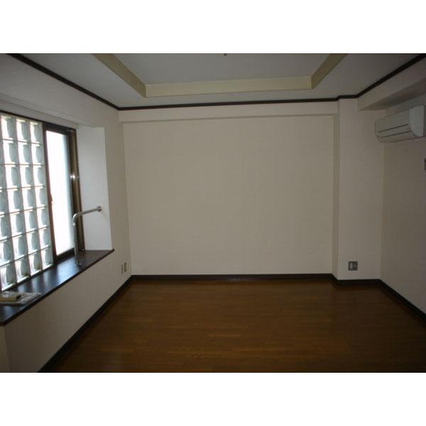 Living and room. Air-conditioned 1 groups