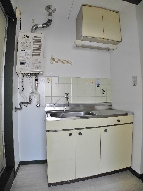 Kitchen. "House Network" HP also praised the public in ☆