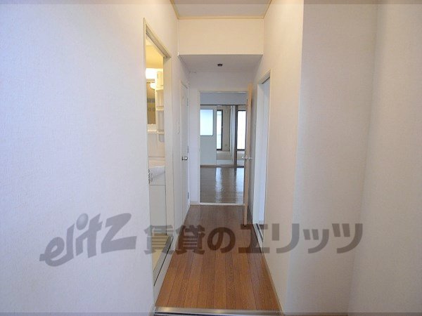 Other room space. Corridor