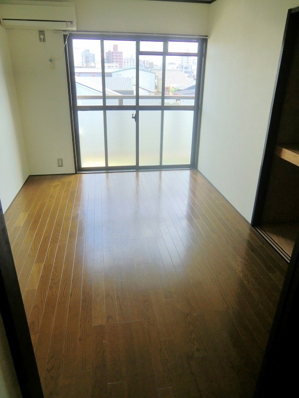 Other room space. Large storage with a south-facing room