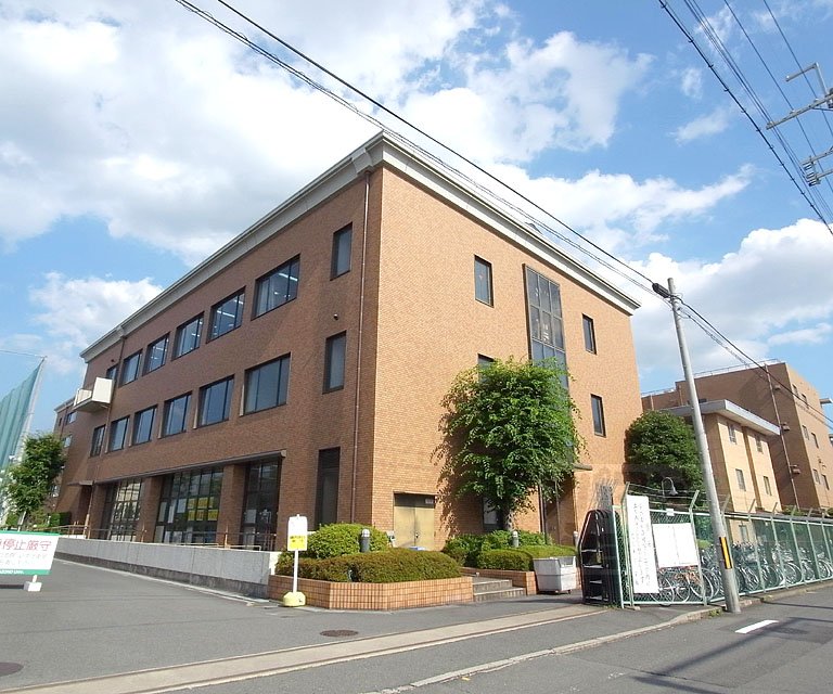 University ・ Junior college. Hanazono University (University of ・ 1363m up to junior college)