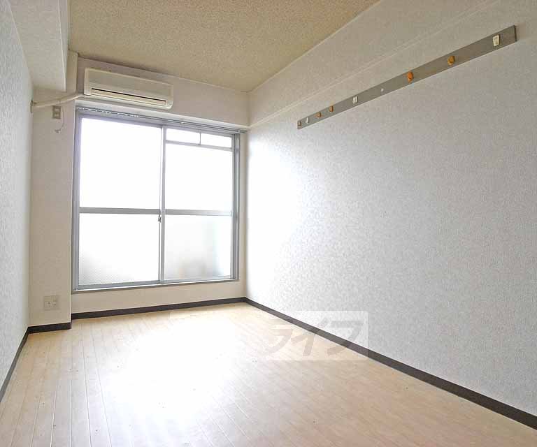 Living and room. There is a wide open feeling.