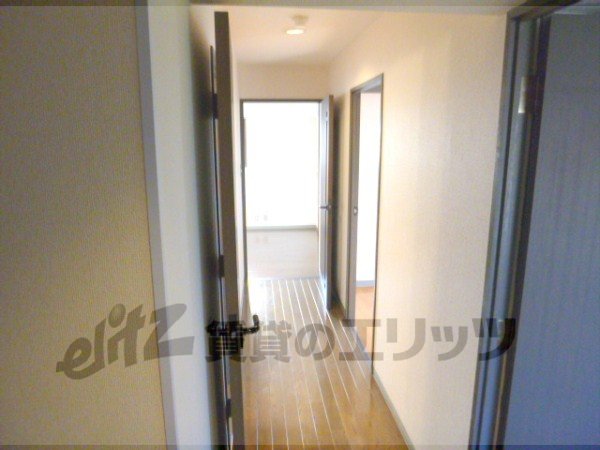 Other room space. Corridor