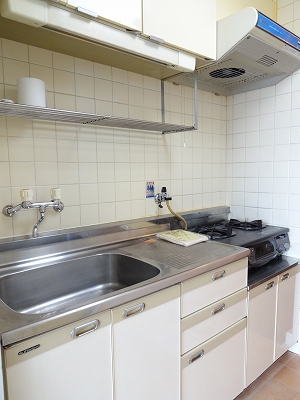 Kitchen. 2-neck Gasukitchin