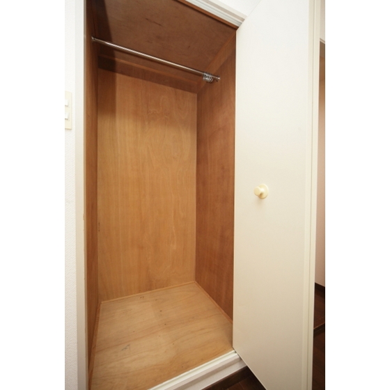 Receipt. room  closet