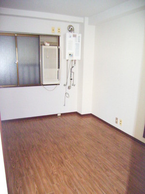 Living and room. Separate reference