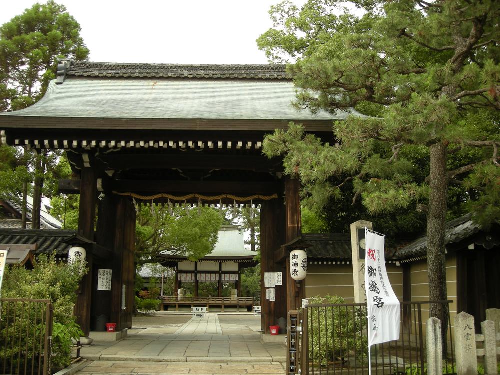 Streets around. 120m to top Spirit Shrine