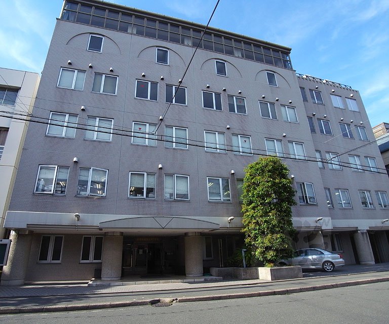 Other. 1404m to Kyoto health professional school (Other)