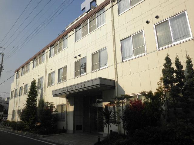 Hospital. 133m until the medical corporation Love Life Society Tongren Hospital
