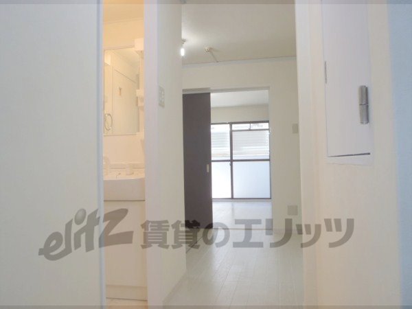 Other room space. Corridor