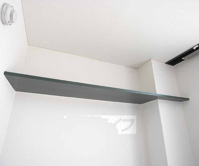 Receipt. Shelf that does not distort even put a heavy book