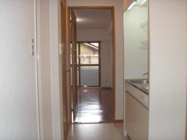 Other room space. Corridor