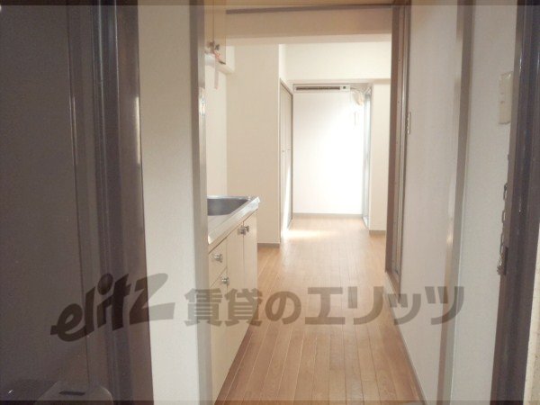 Other room space. Corridor