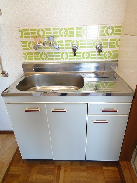 Kitchen. It is a mouthful stove bring.