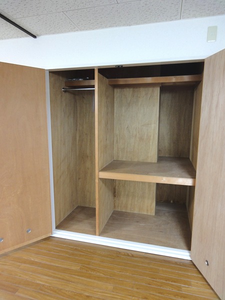 Receipt. Storage is also spacious! !