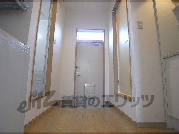 Other room space. Corridor