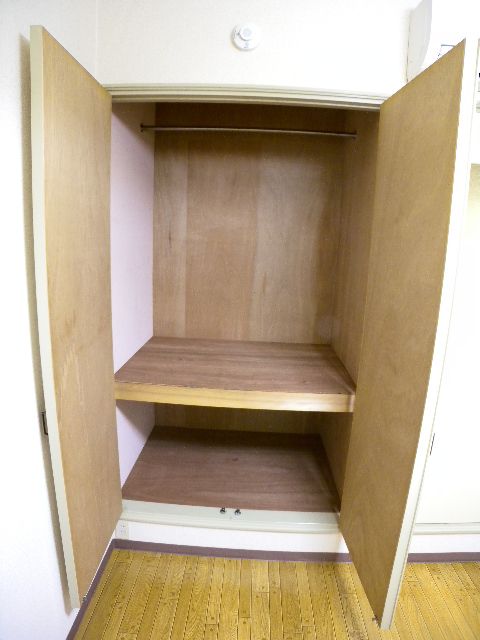 Receipt. Plenty of storage