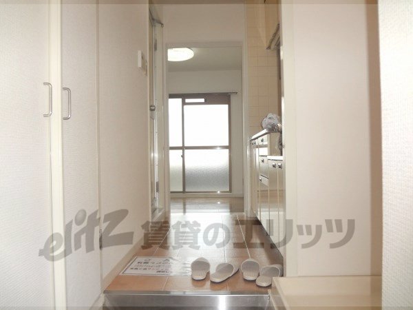 Other room space. Corridor