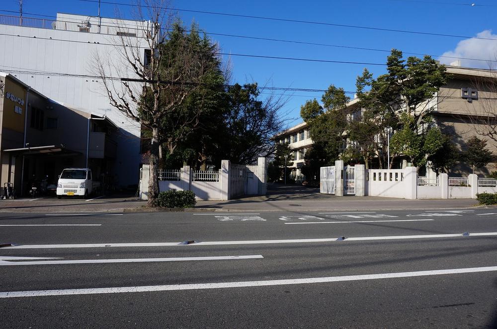 Junior high school. 1390m to Kyoto Municipal Kitano Junior High School