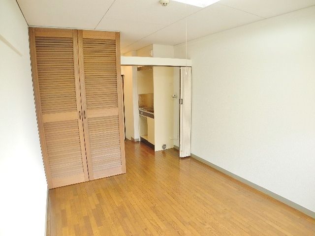 Living and room. "House Network" search immediately to HP ☆