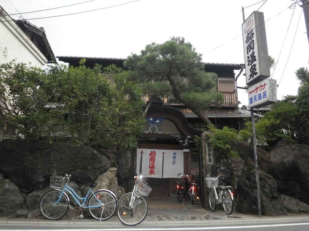 Other Environmental Photo. Hot breath in the 212m historic Hot Springs to Funaoka Onsen.