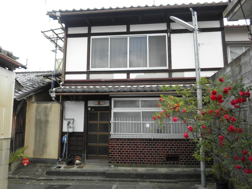 Local appearance photo. In Kyomachiya, Stylish life.
