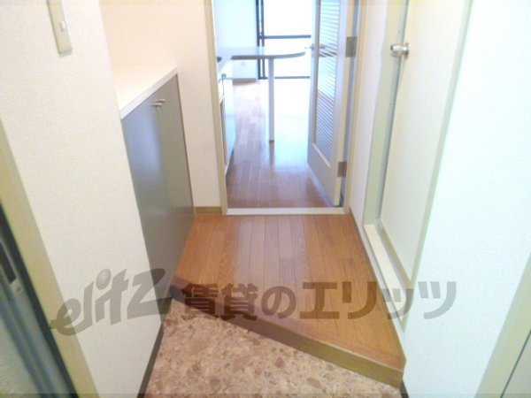 Other room space. Corridor