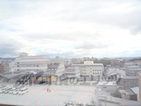 View. There is Izumiya before.