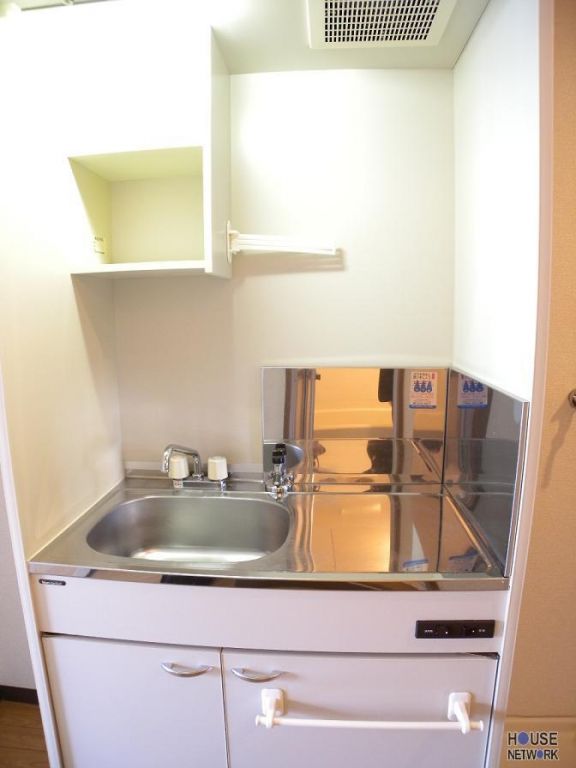 Kitchen. Welcome also visit us by car ☆