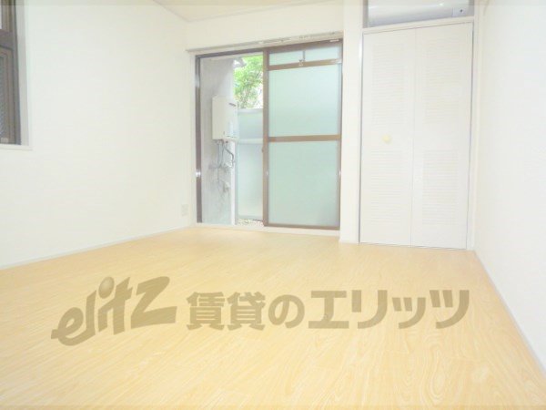 Living and room. It is beautiful renovated.