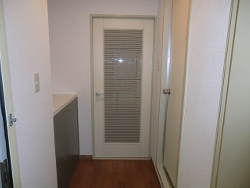 Entrance. Entrance ・ hole