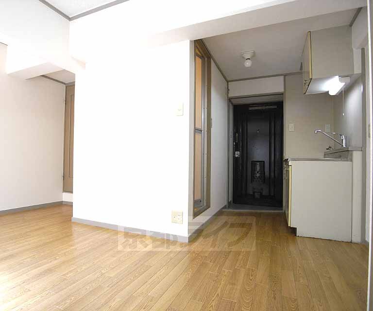 Living and room. It has been renovated.