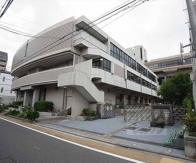 Primary school. 500m to Nishijin central elementary school (elementary school)