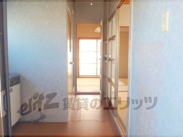 Other room space. Corridor