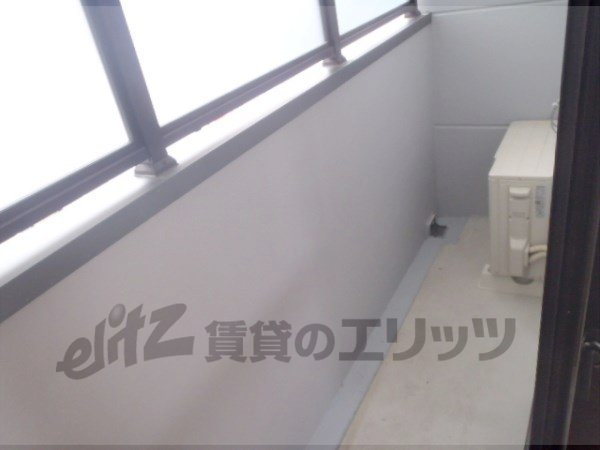 Balcony. It is north-facing