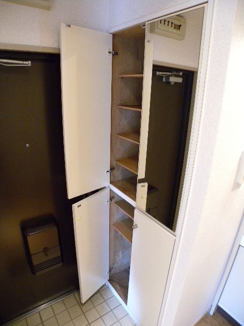 Receipt. Large capacity shoes BOX ☆