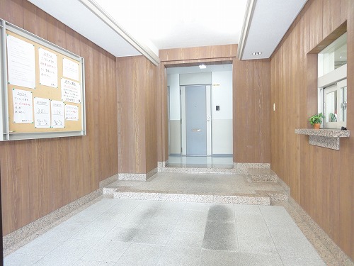 Entrance. Renovated luxury has increased