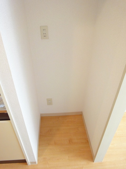 Other Equipment. Refrigerator storage (a photograph of the same type by Room No.)