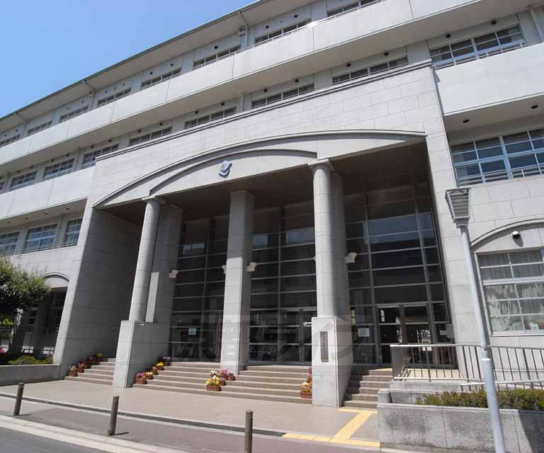 Primary school. Shinmachi to elementary school (elementary school) 180m