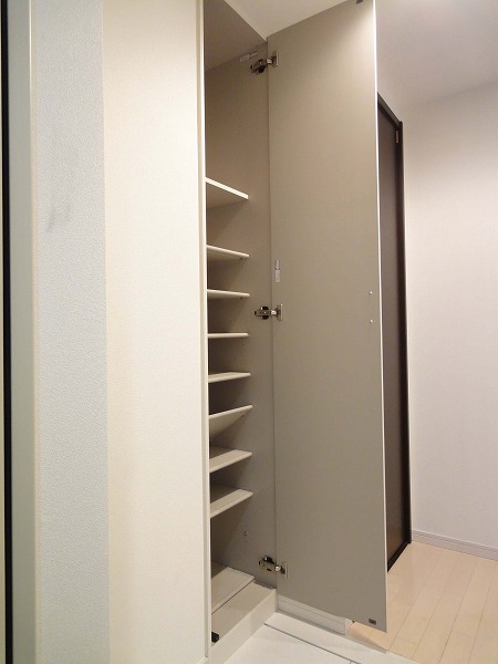 Receipt. There are shoes BOX! !