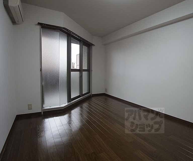 Other room space. Western style room