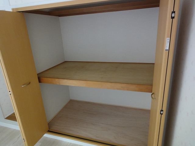 Receipt. It is a large storage!