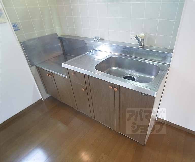 Kitchen. Two-burner stove can be installed kitchen