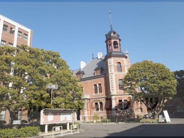 University ・ Junior college. Doshisha University (University of ・ 1300m up to junior college)