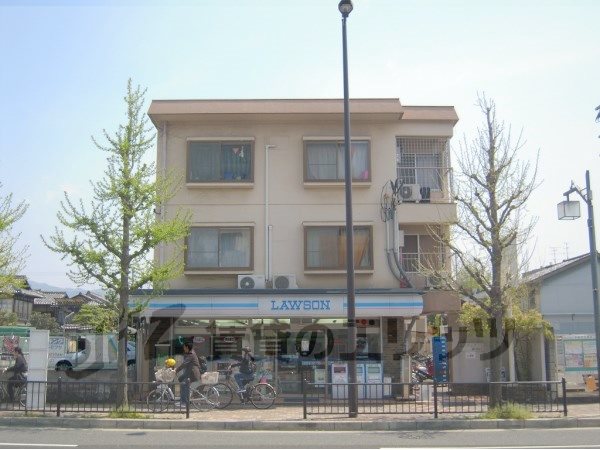 Convenience store. 560m until Lawson Kuramaguchi store (convenience store)