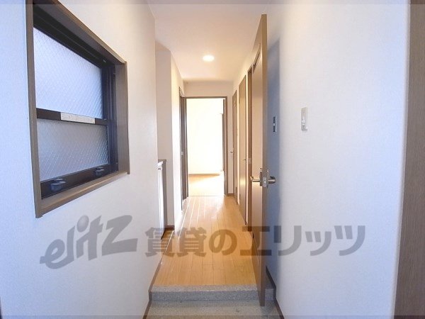 Other room space. Corridor