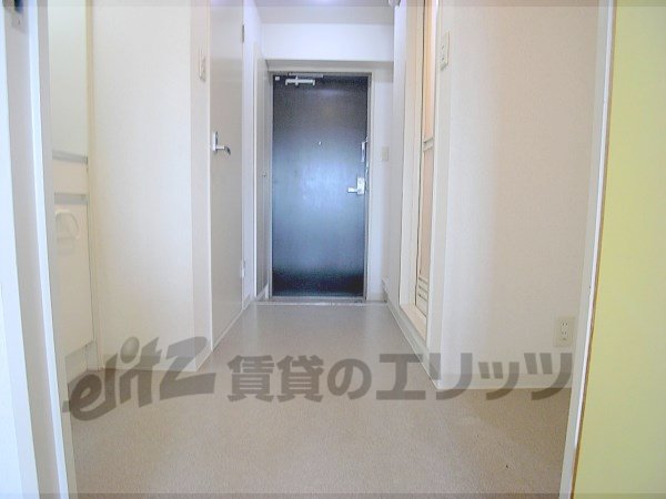 Other room space. Corridor