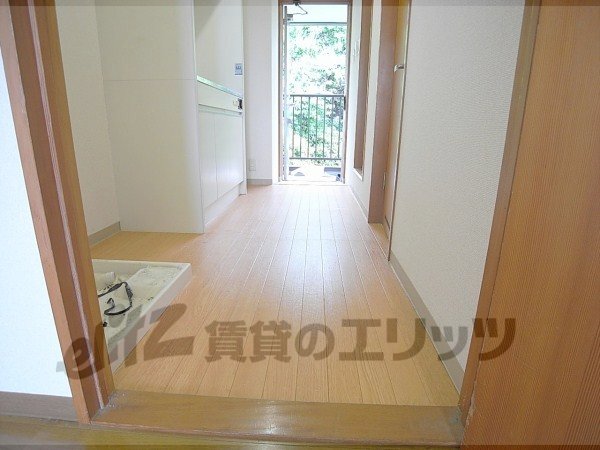 Other room space. Corridor